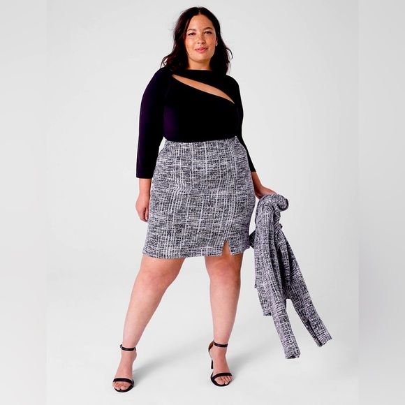 Lane Bryant Black and Gray Tweed Stretch Pull On Mini Skirt 20 - Picture 1 of 8